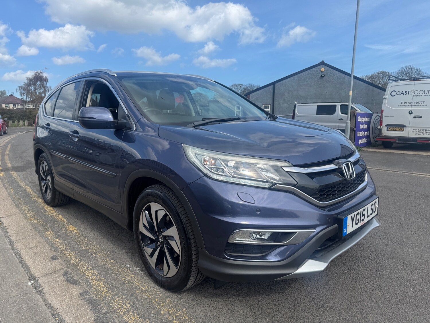 Used Honda CR-V 2015 for sale - 78197922: Photo 2
