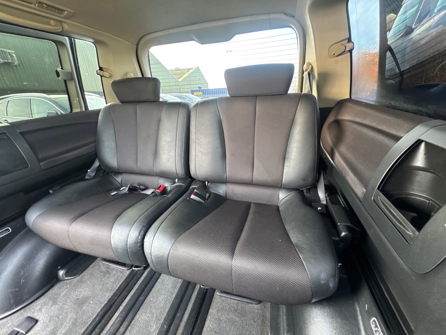 Used Nissan Elgrand 2020 for sale - 77363780: Photo 12