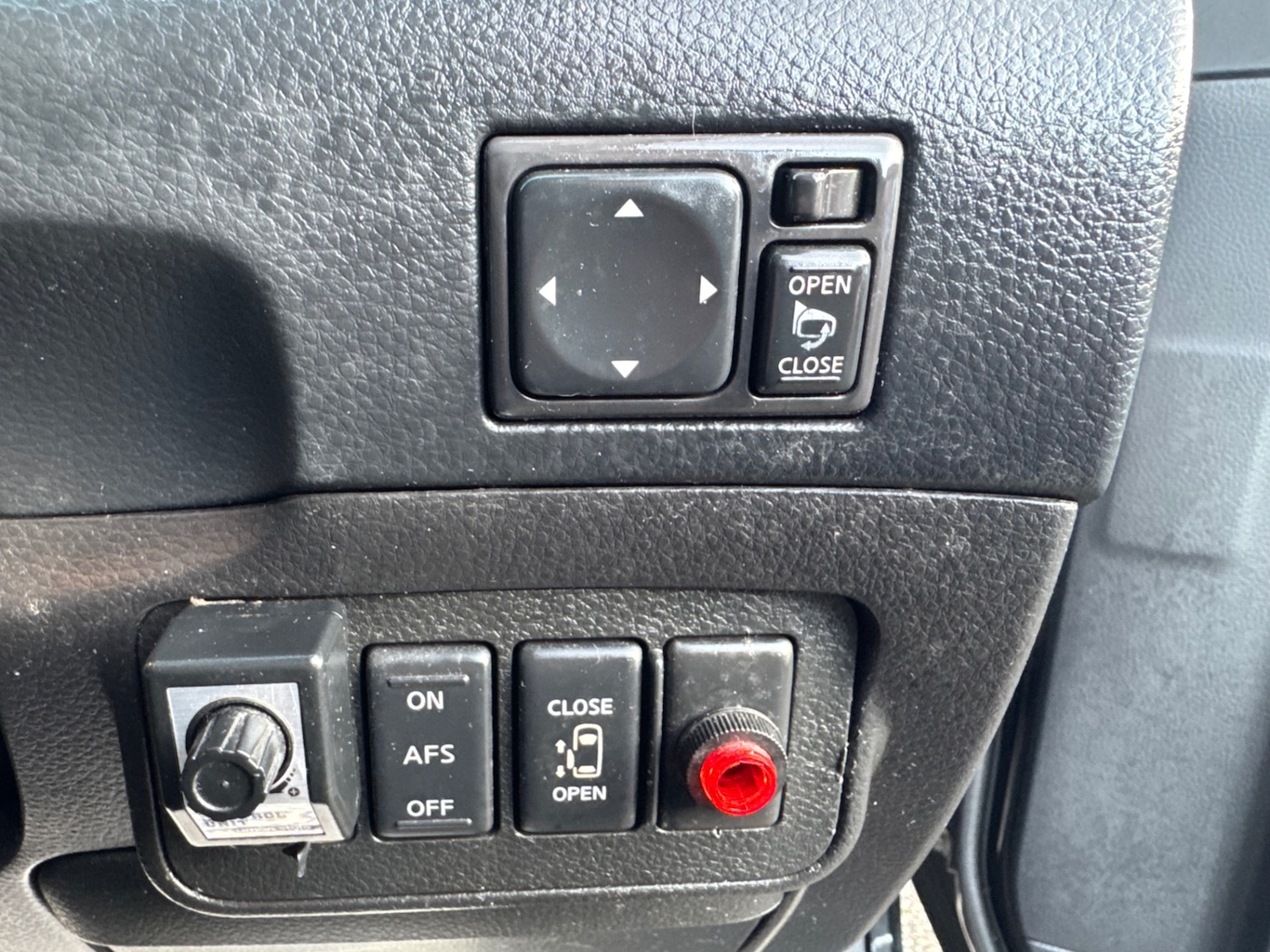 Used Nissan Elgrand 2020 for sale - 77363780: Photo 18