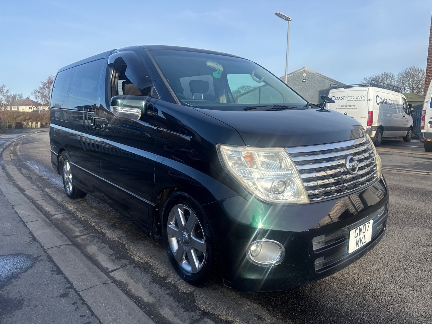 Used Nissan Elgrand 2020 for sale - 77363780: Photo 2