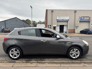 Used Alfa Romeo Giulietta 2014 for sale - 76131104: Photo 4