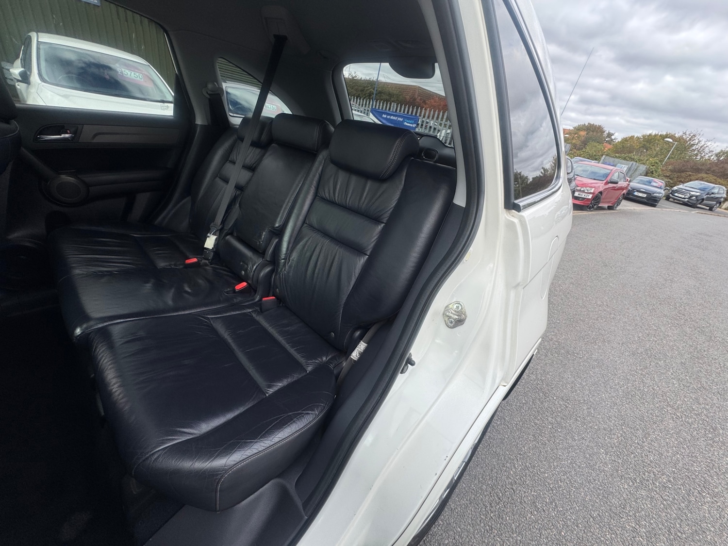 Used Honda CR-V 2012 for sale - 76207347: Photo 11