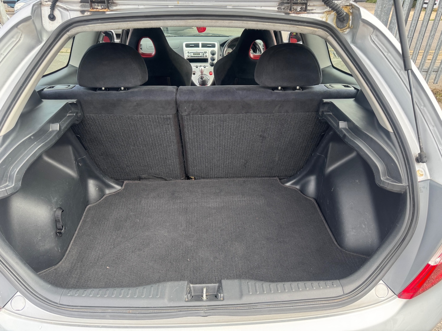 Used Honda Civic 2005 for sale - 78067037: Photo 16