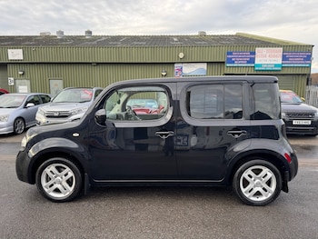 Used Nissan Cube 2010 for sale - 76719102: Photo