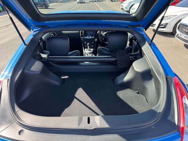 Used Nissan 370 Z 2010 for sale - 75369811: Photo 15