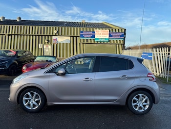 Used Peugeot 208 2012 for sale - 76818045: Photo