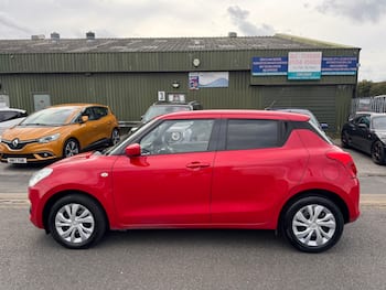 Used Suzuki Swift 2020 for sale - 79735602: Photo