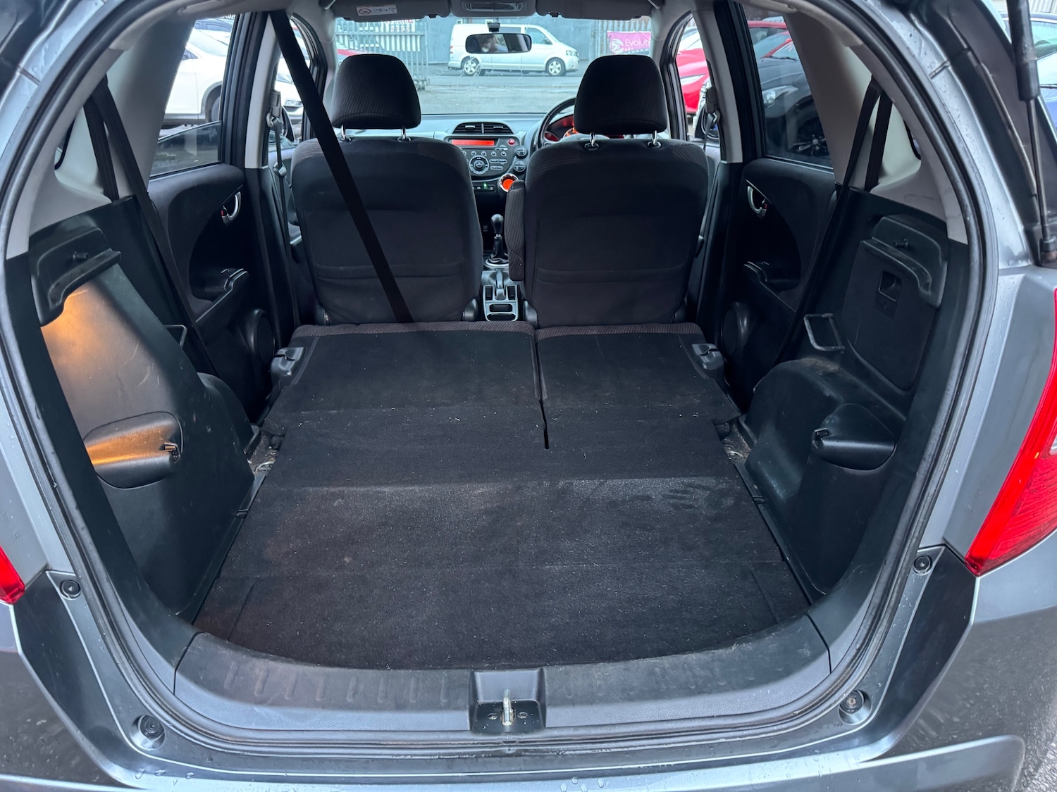 Used Honda Jazz 2015 for sale - 77200970: Photo 18