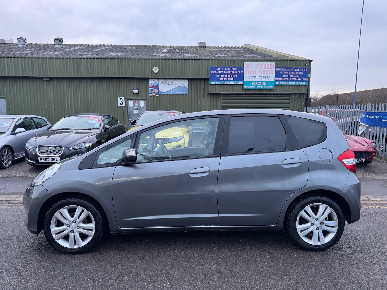 Used Honda Jazz 2015 for sale - 77200970: Photo 4