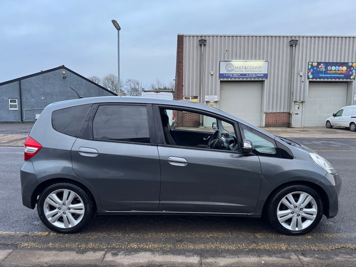 Used Honda Jazz 2015 for sale - 77200970: Photo 5