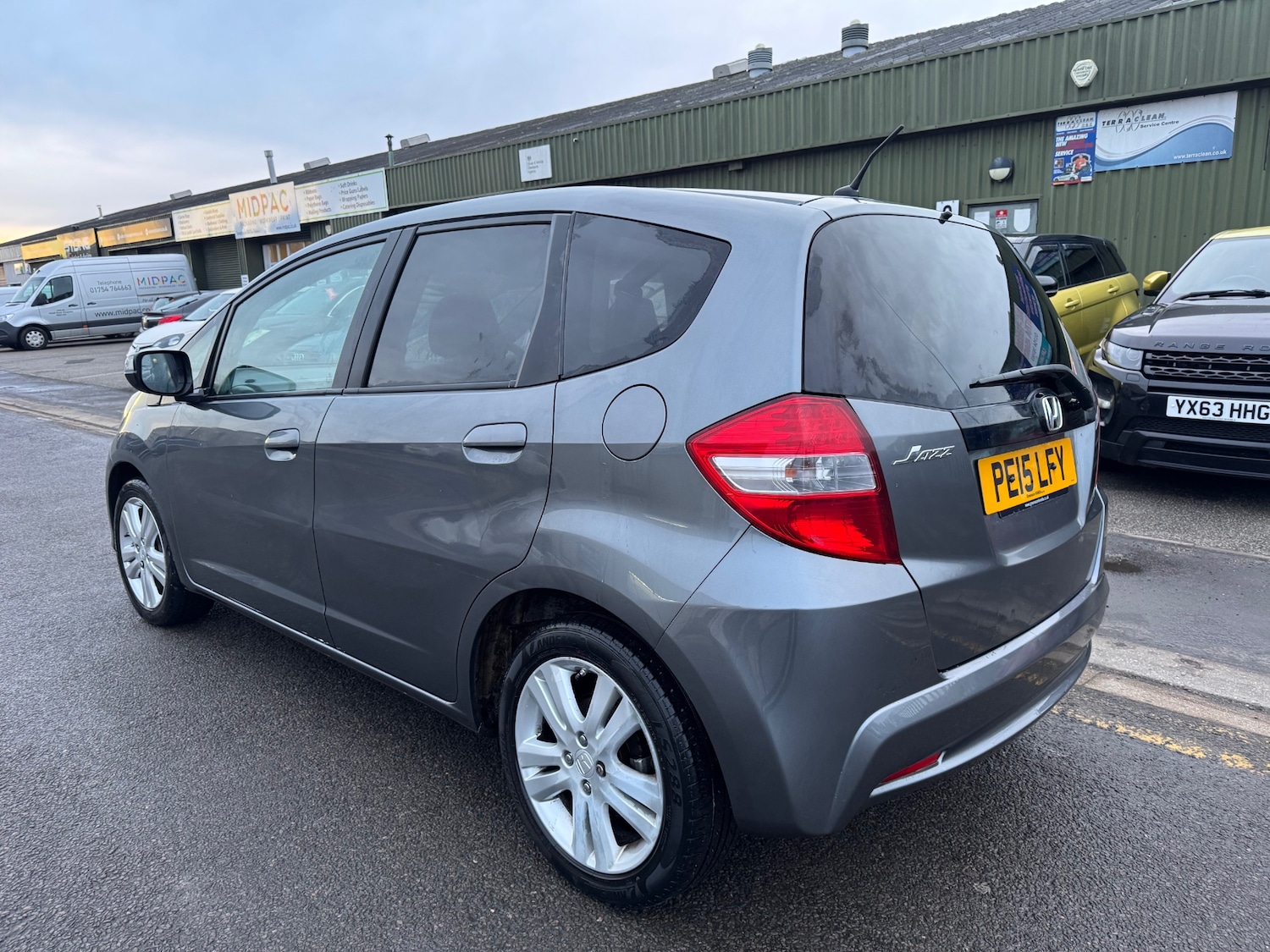 Used Honda Jazz 2015 for sale - 77200970: Photo 6