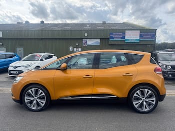 Used Renault Scenic 2017 for sale - 79664173: Photo