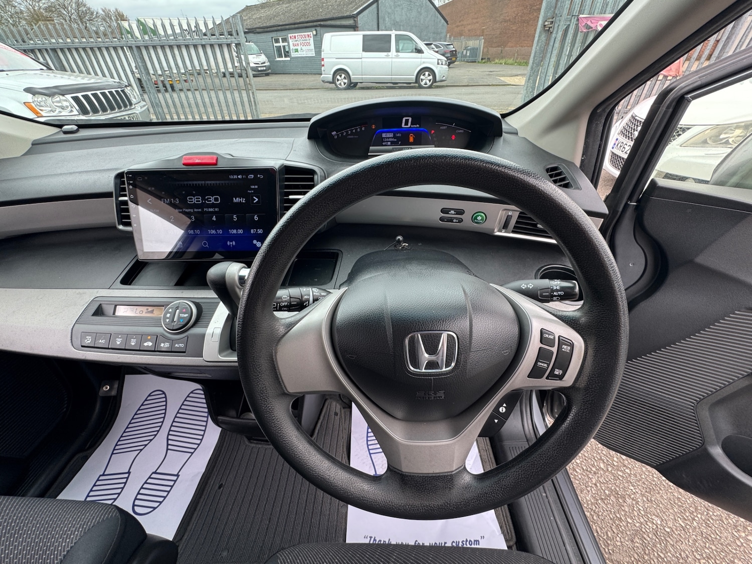 Used Honda Freed 2023 for sale - 77998452: Photo 17