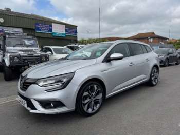 2016 (66) - 1.6 dCi Signature Nav 5dr