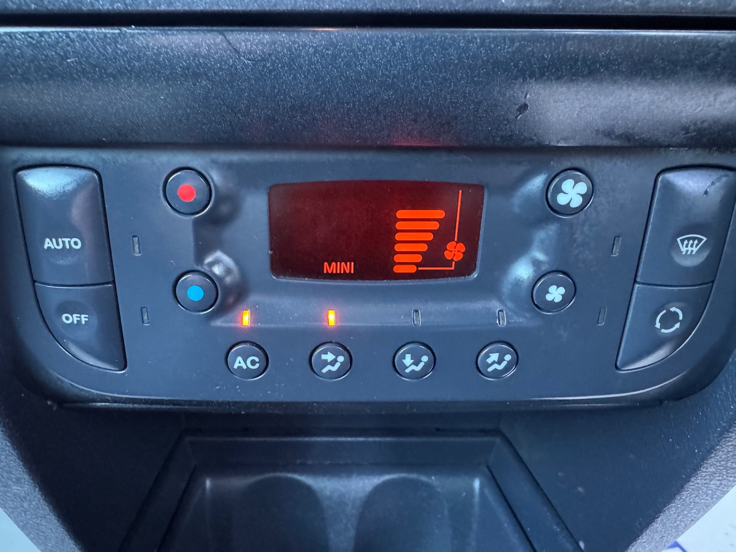 Used Renault Clio 2005 for sale - 76791346: Photo 18