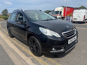 Used Peugeot 2008 2015 for sale - 79101724: Photo