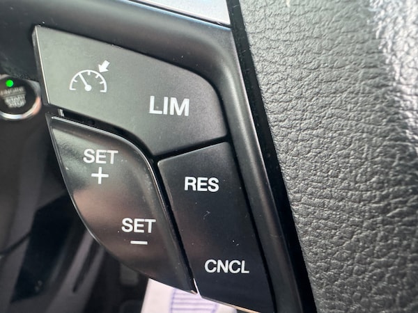 Used Ford Edge 2017 for sale - 76096476: Photo 19