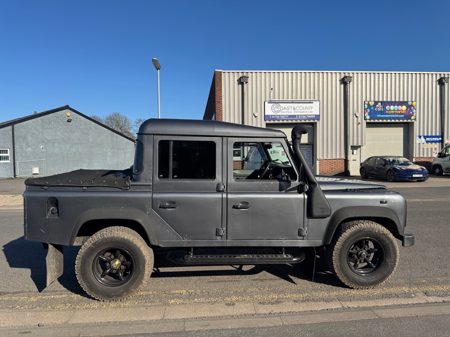 Used Land Rover Defender 2001 for sale - 77934228: Photo 5