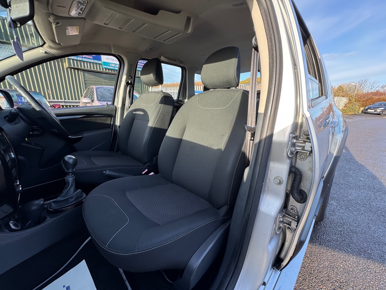 Used Dacia Duster 2014 for sale - 76832873: Photo 11