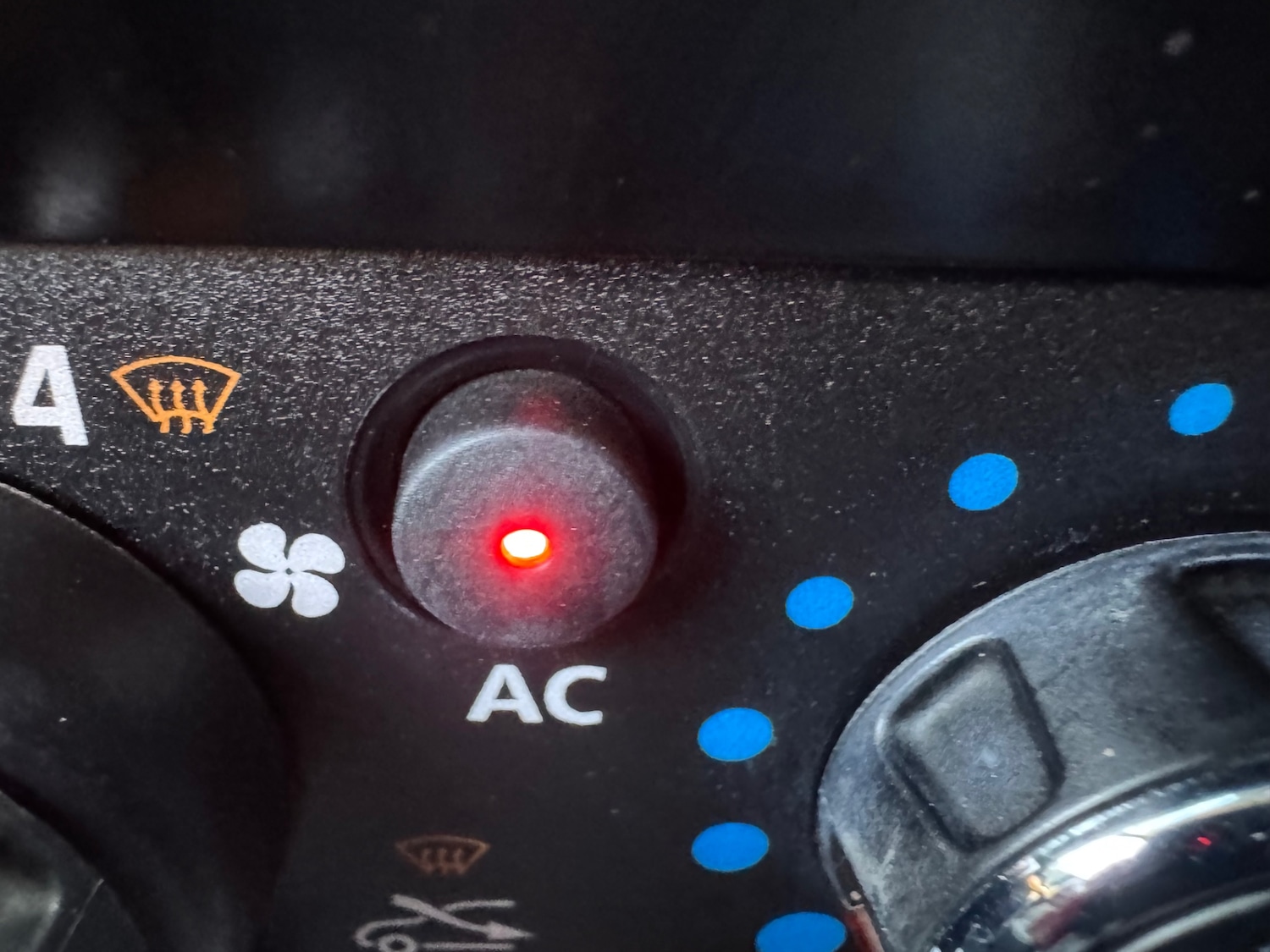 Used Dacia Duster 2014 for sale - 76832873: Photo 17