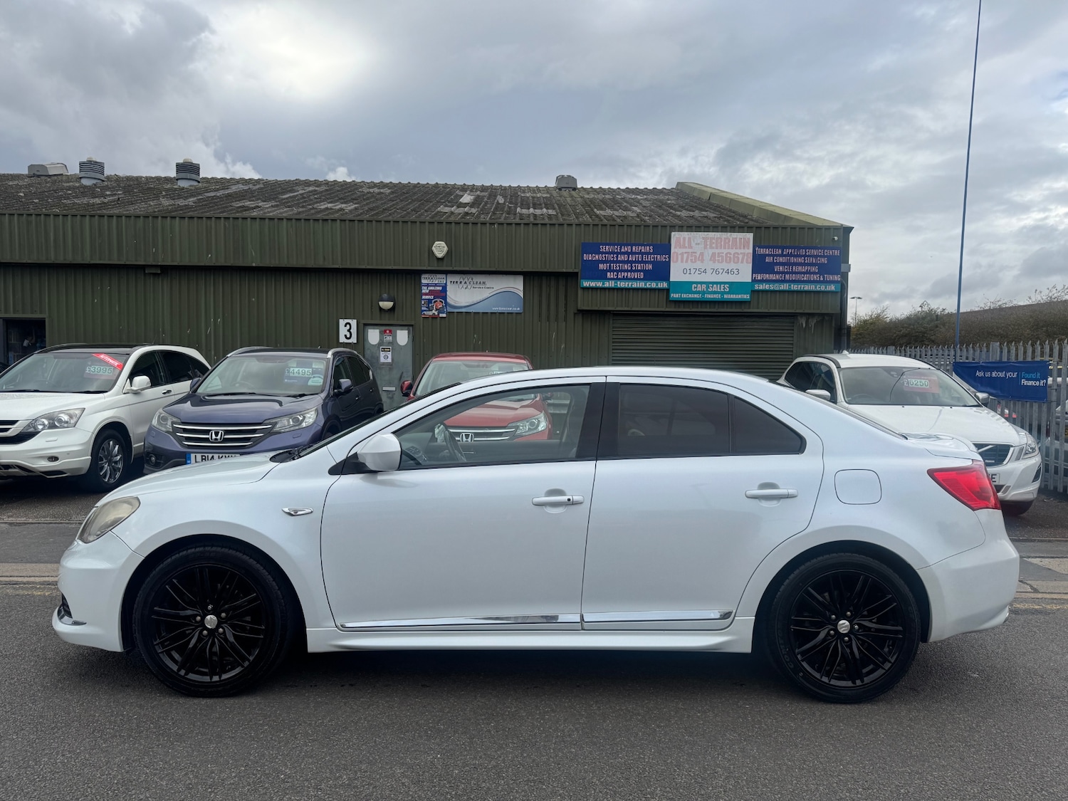 Used Suzuki Kizashi 2013 for sale - 76320636: Photo 3
