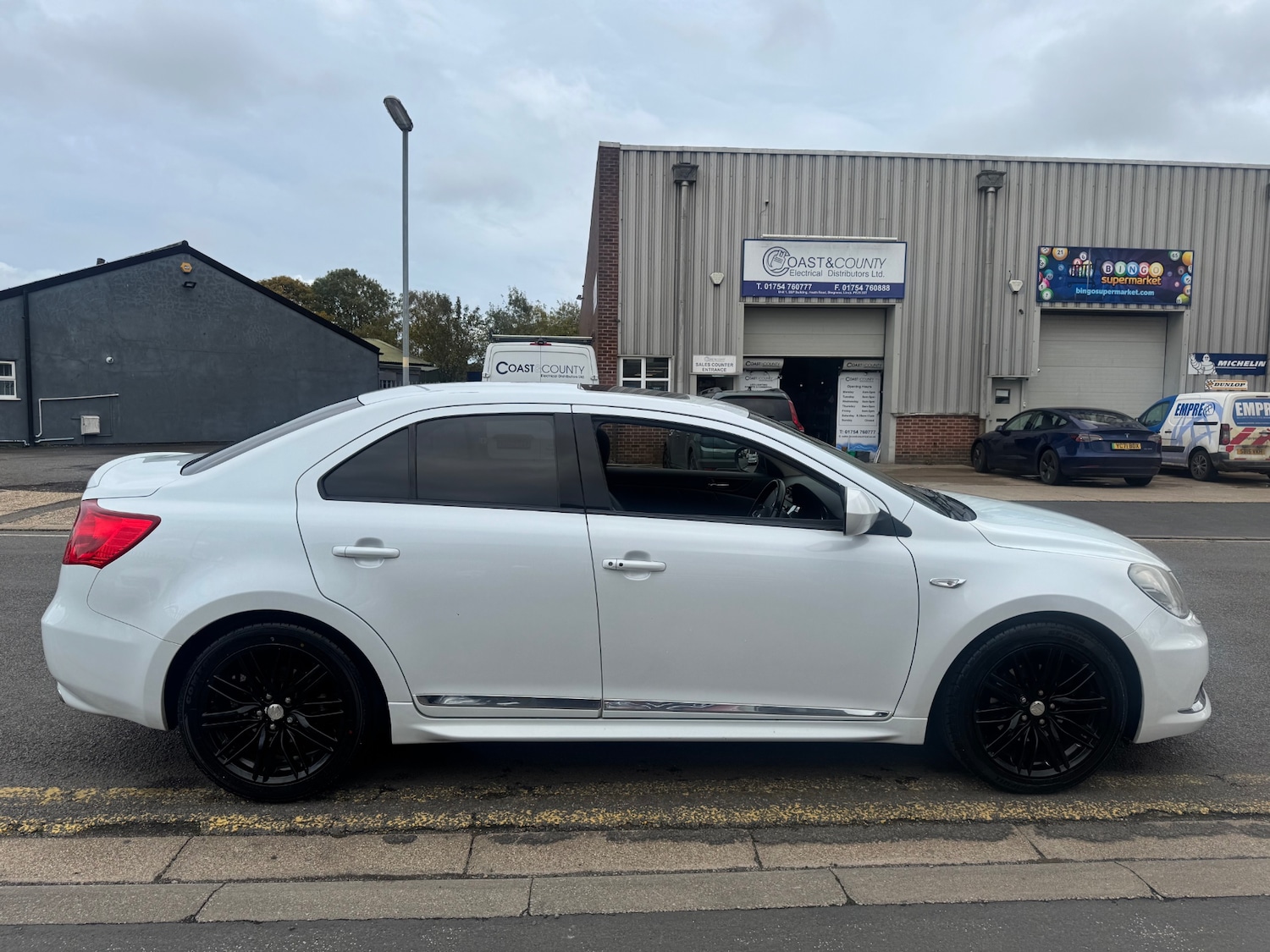 Used Suzuki Kizashi 2013 for sale - 76320636: Photo 4