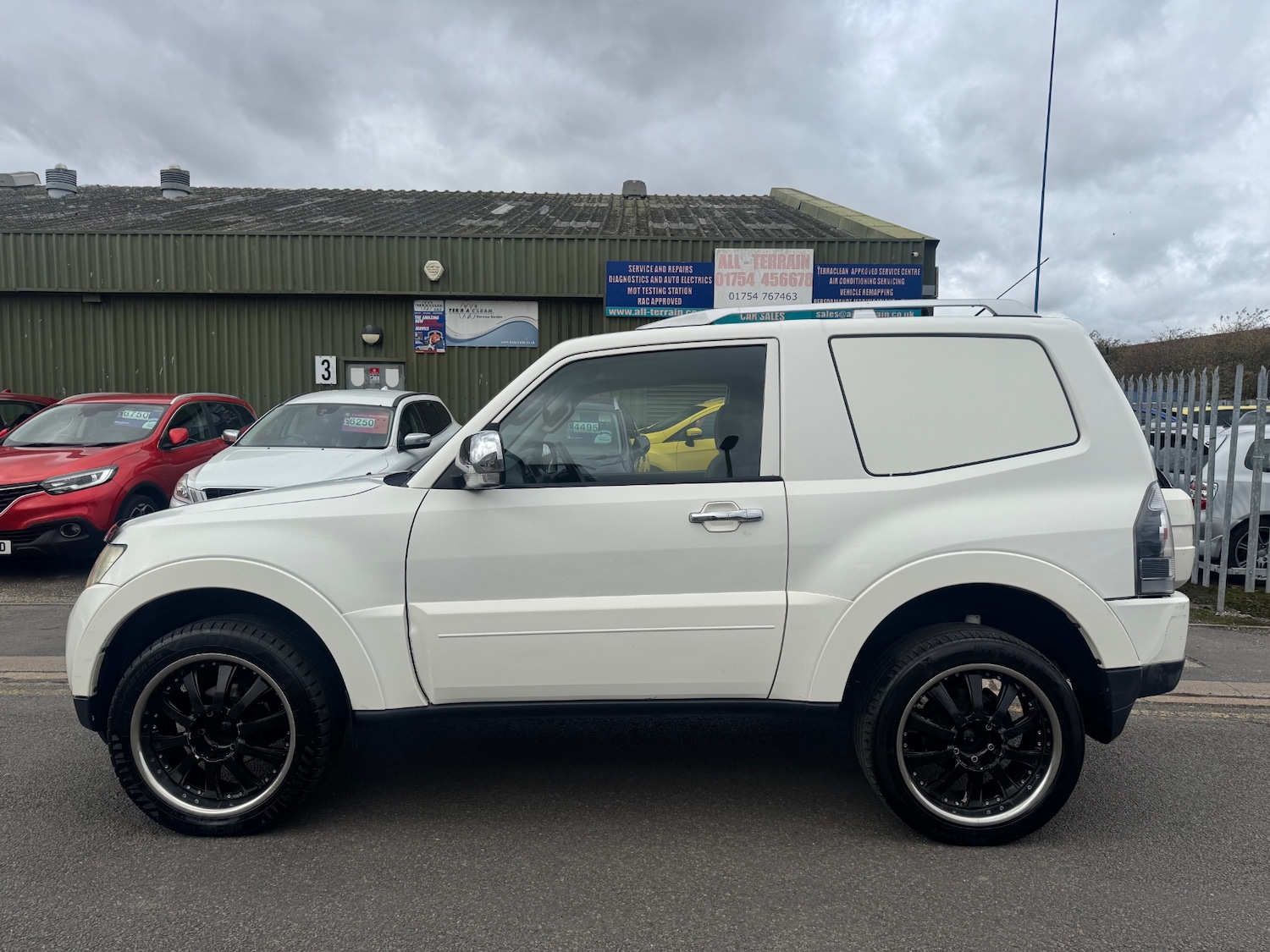 Used Mitsubishi Shogun 2008 for sale - 76331119: Photo 3