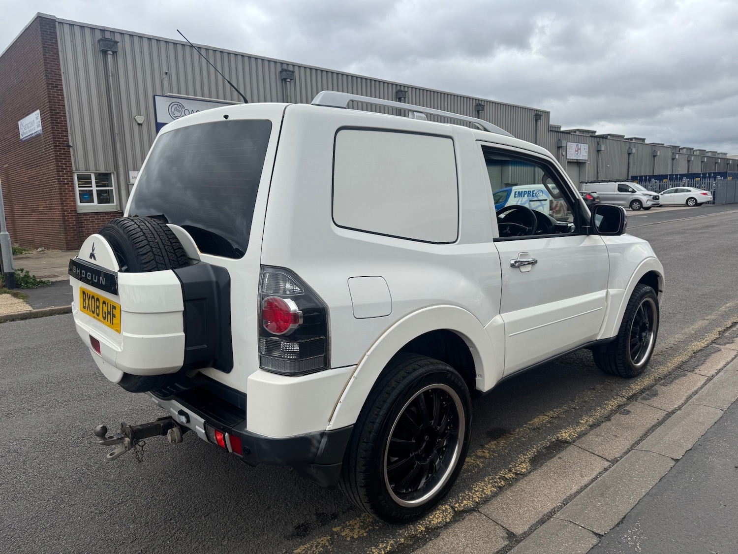 Used Mitsubishi Shogun 2008 for sale - 76331119: Photo 6