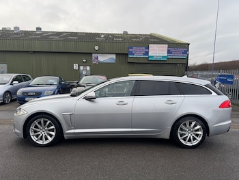 Used Jaguar XF 2013 for sale - 76817952: Photo