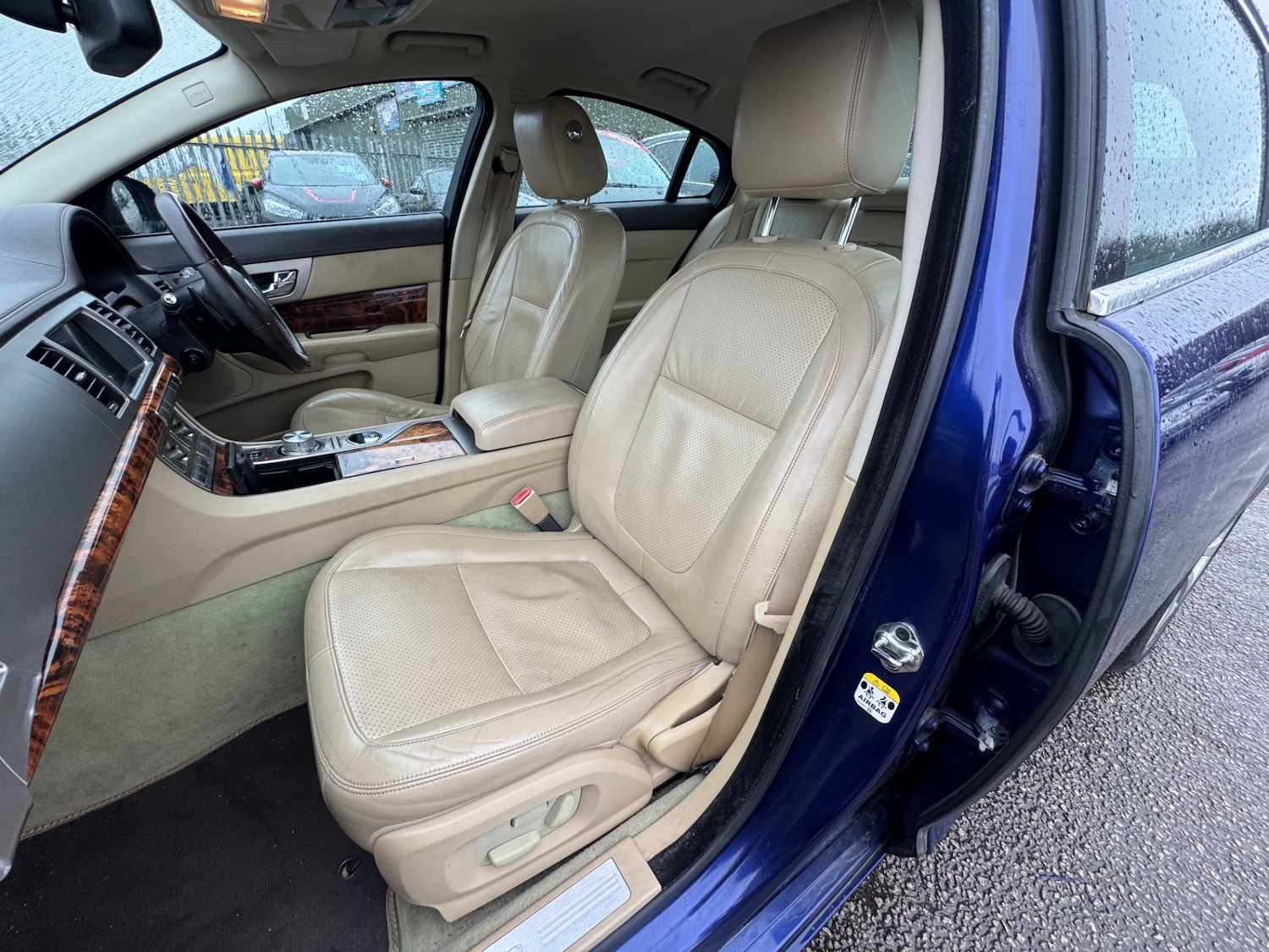 Used Jaguar XF 2009 for sale - 77617869: Photo 10