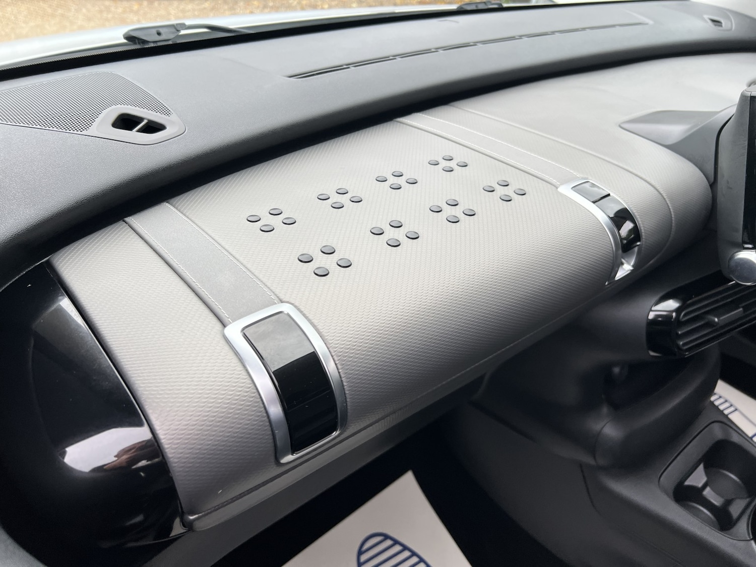 Used Citroen C4 Cactus 2018 for sale - 76483037: Photo 19