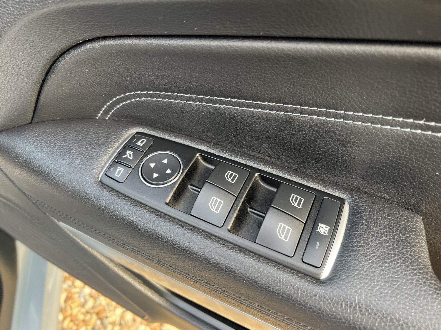 Used Mercedes-Benz E Class 2014 for sale - 77766436: Photo 38