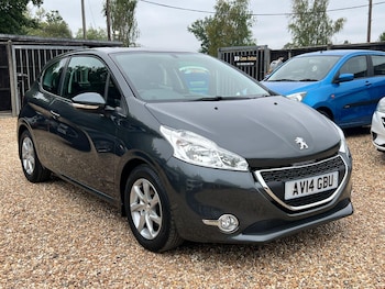Used Peugeot 208 2014 for sale - 75608210: Photo
