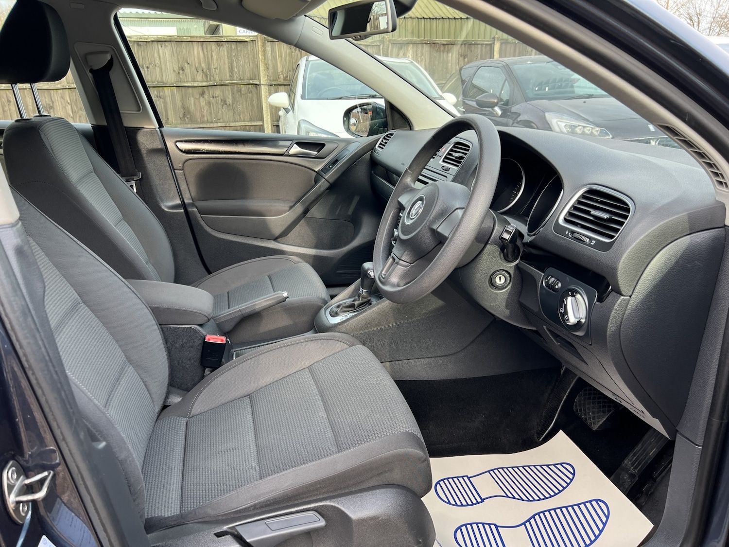 Used Volkswagen Golf 2010 for sale - 77028026: Photo 11