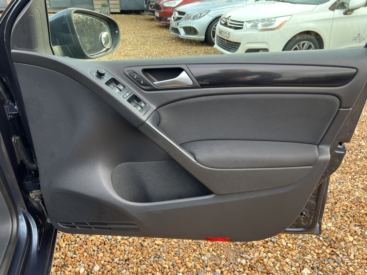 Used Volkswagen Golf 2010 for sale - 77028026: Photo 18