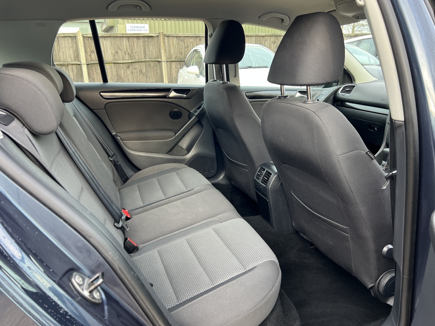 Used Volkswagen Golf 2010 for sale - 77028026: Photo 19