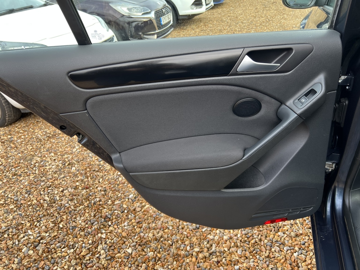 Used Volkswagen Golf 2010 for sale - 77028026: Photo 22