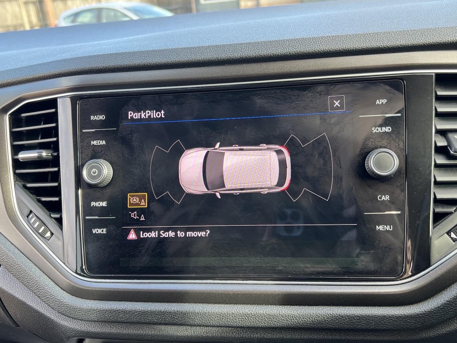 Used Volkswagen T-Roc 2018 for sale - 76407613: Photo 25