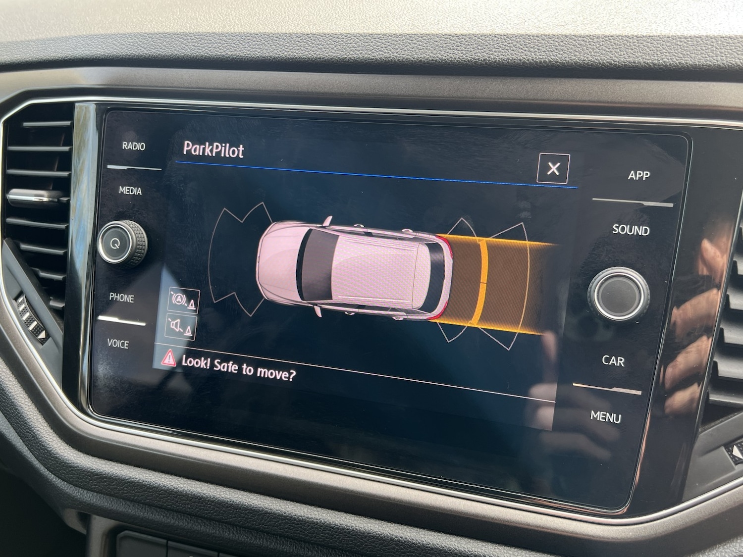 Used Volkswagen T-Roc 2018 for sale - 76407613: Photo 9