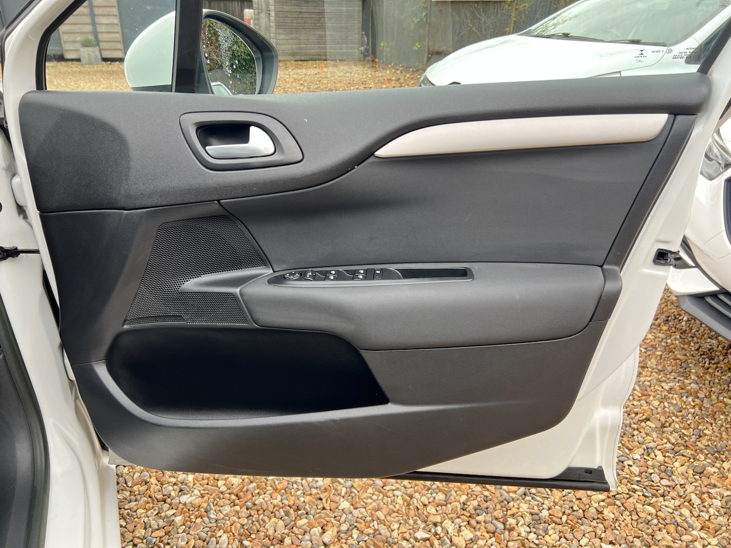 Used Citroen C4 2014 for sale - 76407625: Photo 21