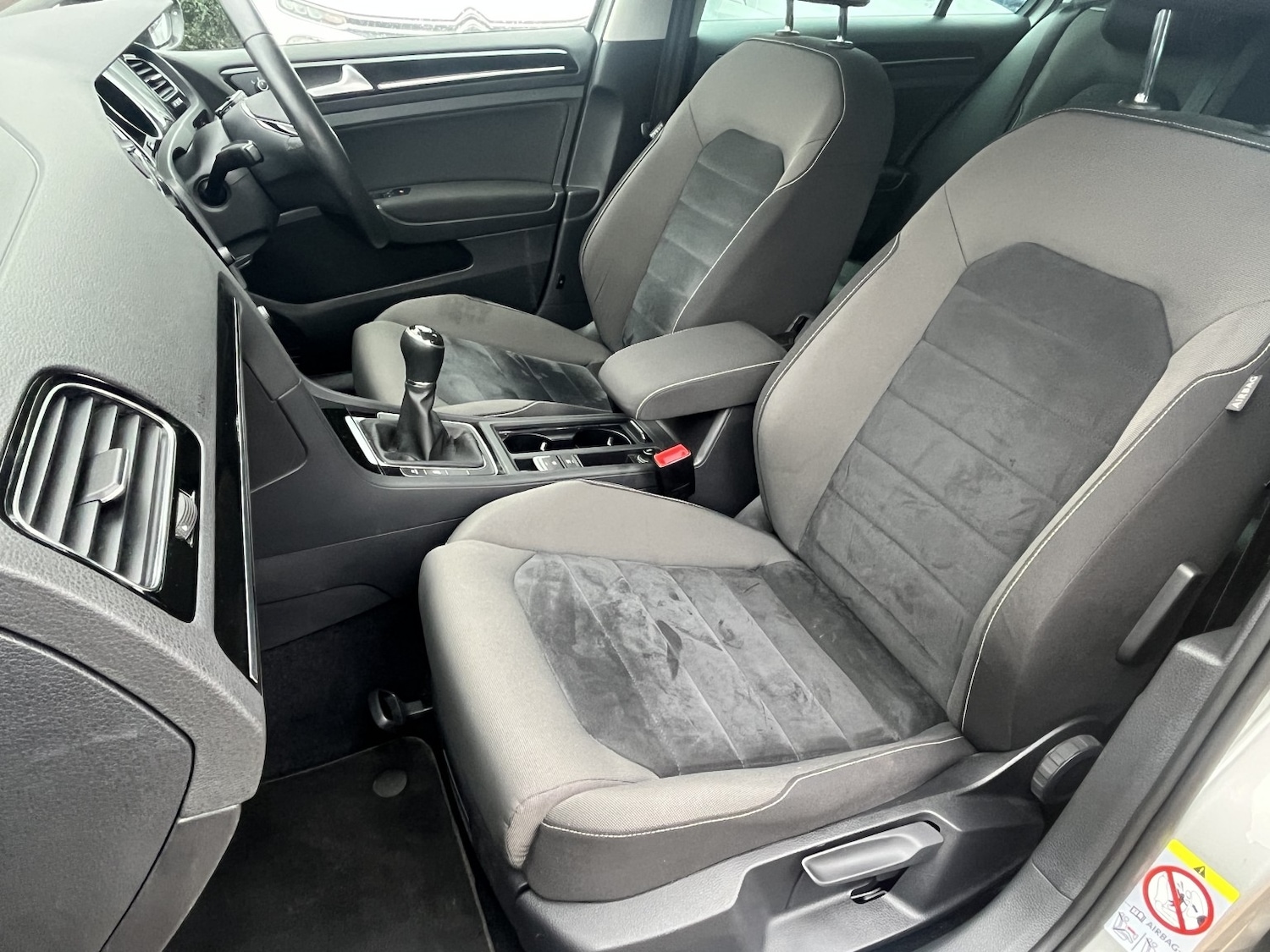 Used Volkswagen Golf 2014 for sale - 77314141: Photo 33