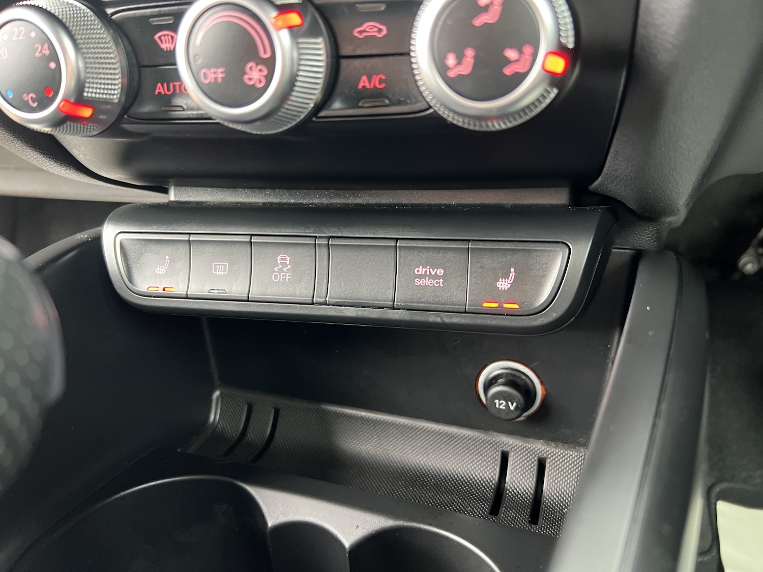 Used Audi A1 2015 for sale - 77844936: Photo 29