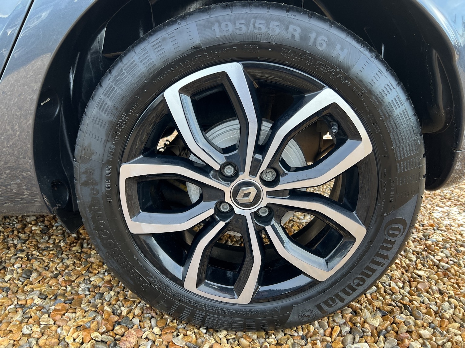 Used Renault Clio 2025 for sale - 77089763: Photo 11