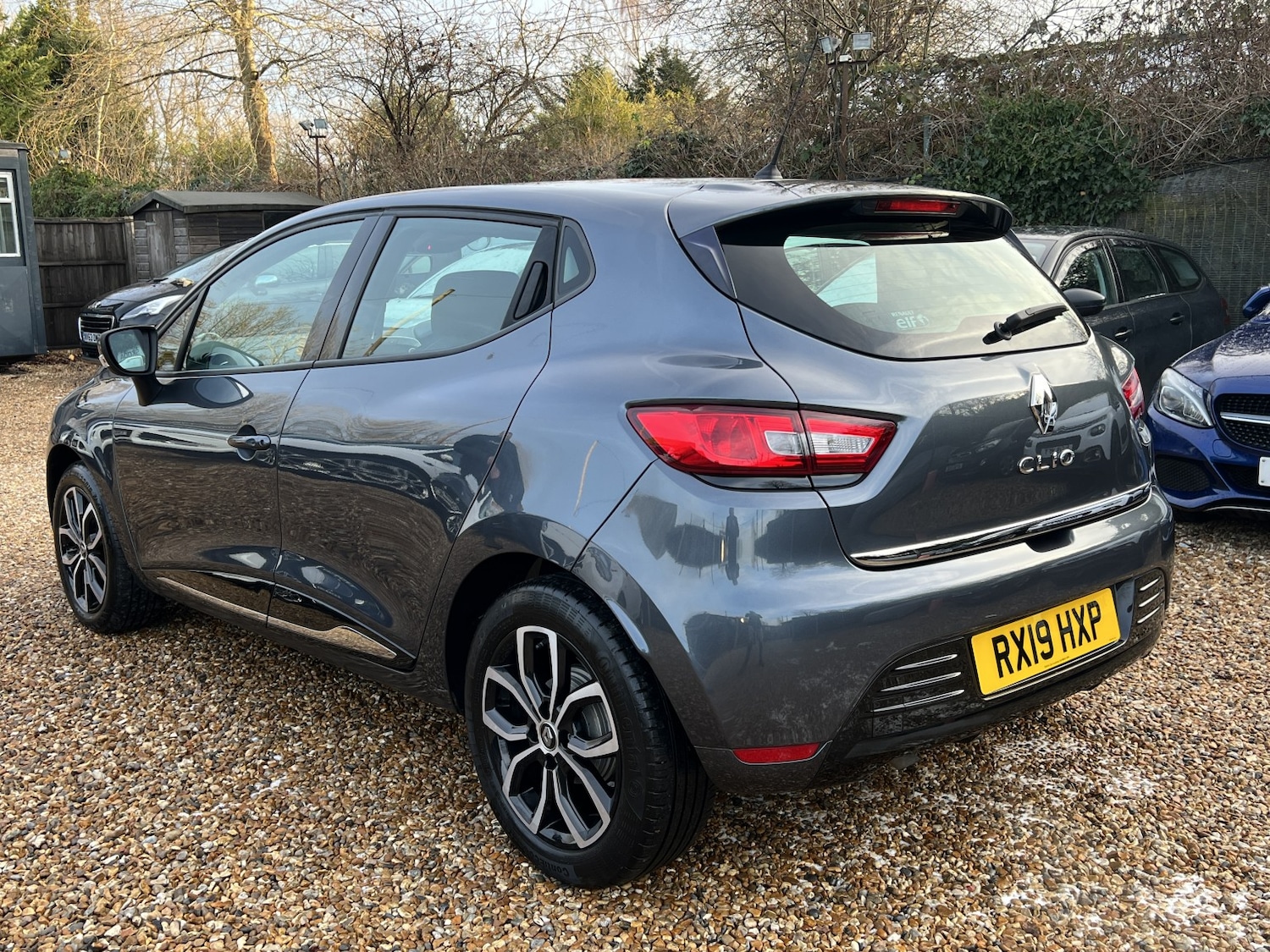 Used Renault Clio 2025 for sale - 77089763: Photo 3