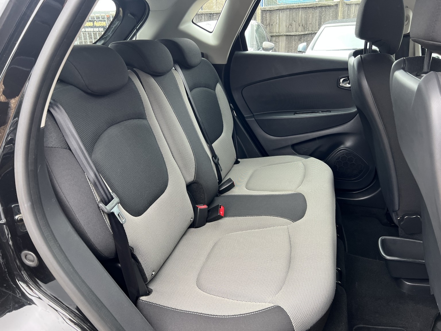 Used Renault Captur 2014 for sale - 77632476: Photo 16