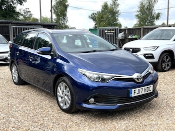 Used Toyota Auris 2017 for sale - 79404414: Photo
