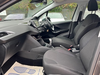 Used Peugeot 208 2018 for sale - 75779415: Photo