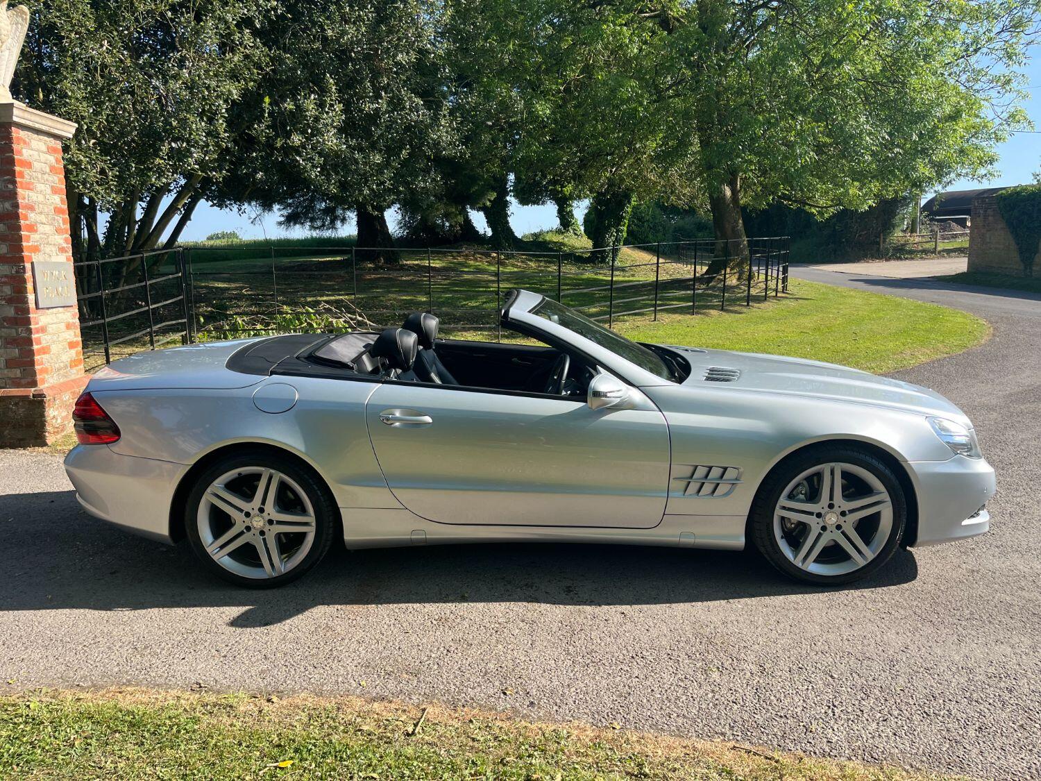 Used Mercedes-Benz SL 2012 for sale - 77464664: Photo 2