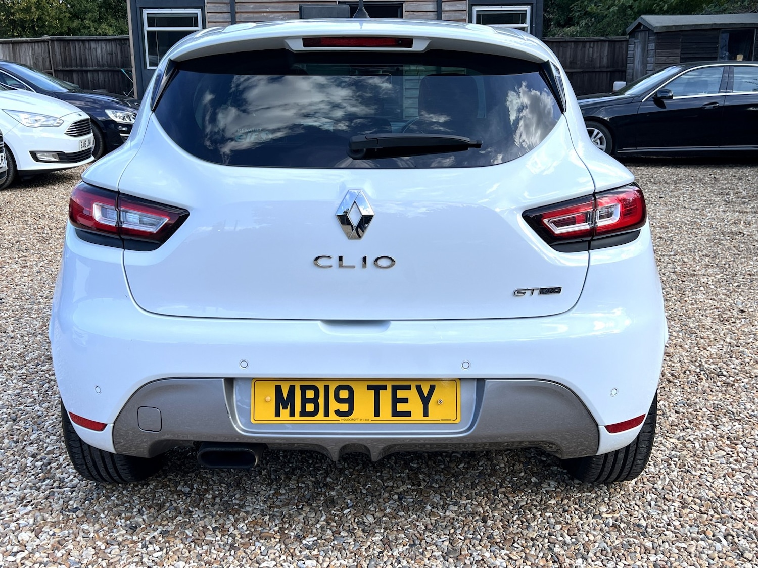 Used Renault Clio 2019 for sale - 76107438: Photo 3