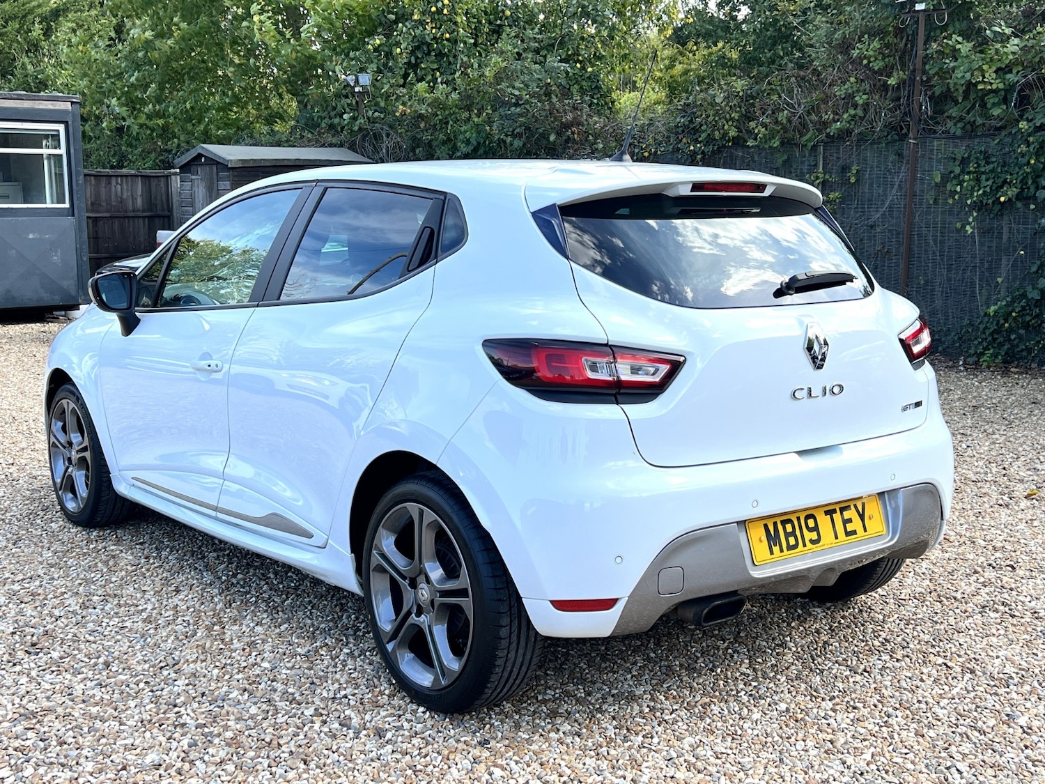 Used Renault Clio 2019 for sale - 76107438: Photo 4